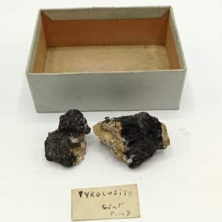 Pyrolusite, Giat, Puy-de-Dôme, Auvergne.