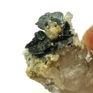 Hématite sur Quartz, Les Courtes, Massif du Mont Blanc, Haute-Savoie.