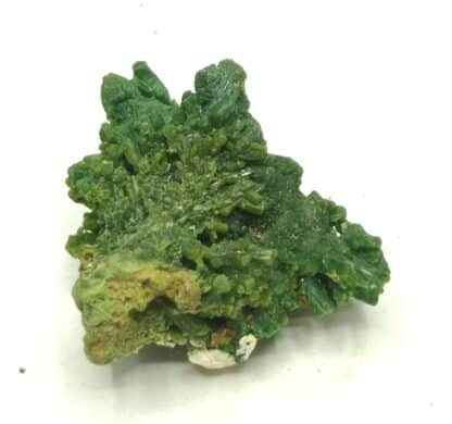 Pyromorphite verte, Mine des Farges, Ussel, Corrèze.