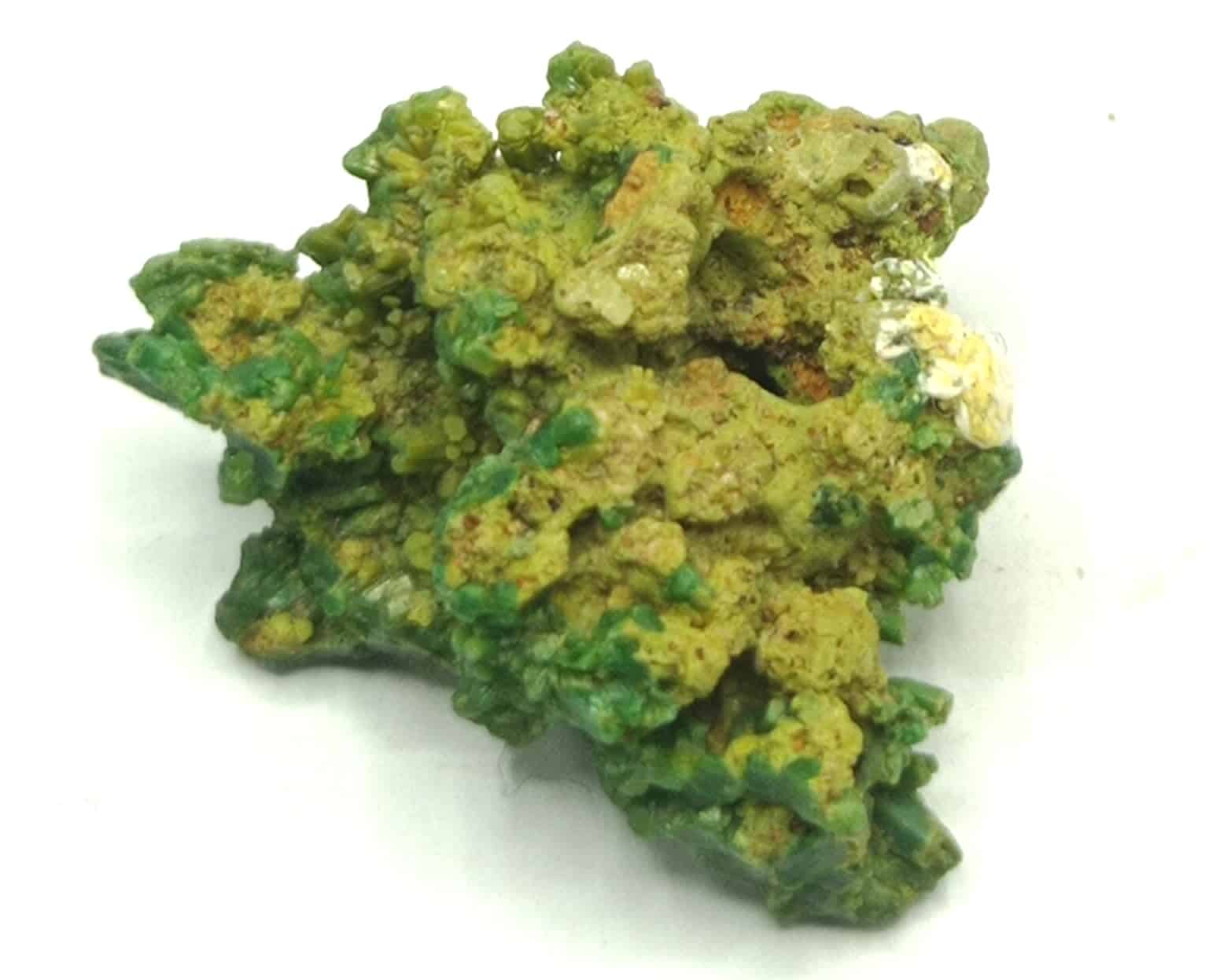 Pyromorphite verte, Mine des Farges, Ussel, Corrèze.