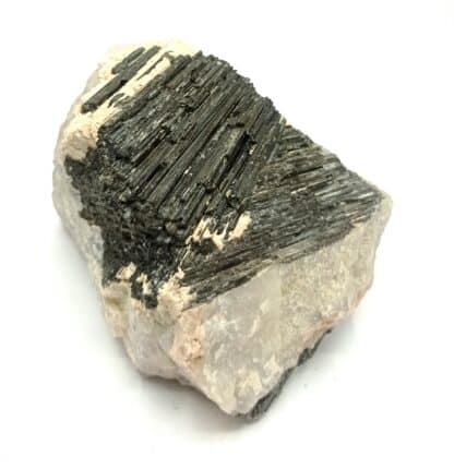 Tourmaline (Schorl), Saint-Chely-d’Apcher, Lozère.