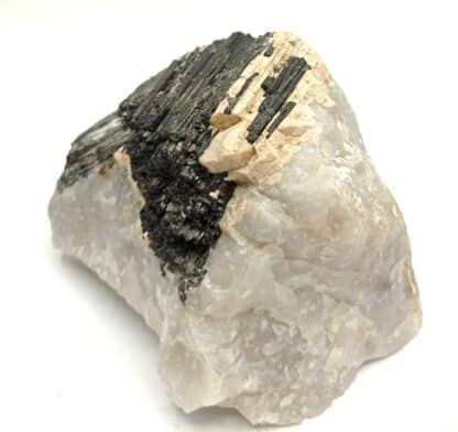 Tourmaline (Schorl), Saint-Chely-d’Apcher, Lozère.