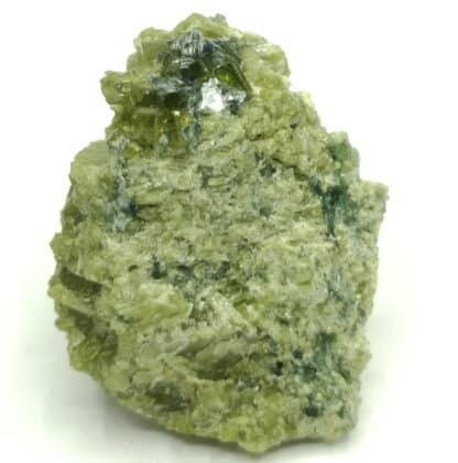 Idocrase (Vésuvianite), Glacier du Théodule, Zermatt, Suisse.