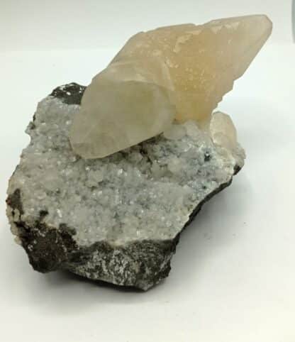 Calcite maclée, Trèves, Gard.