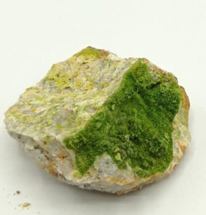 Pyromorphite verte, Nant, Millau, Aveyron.