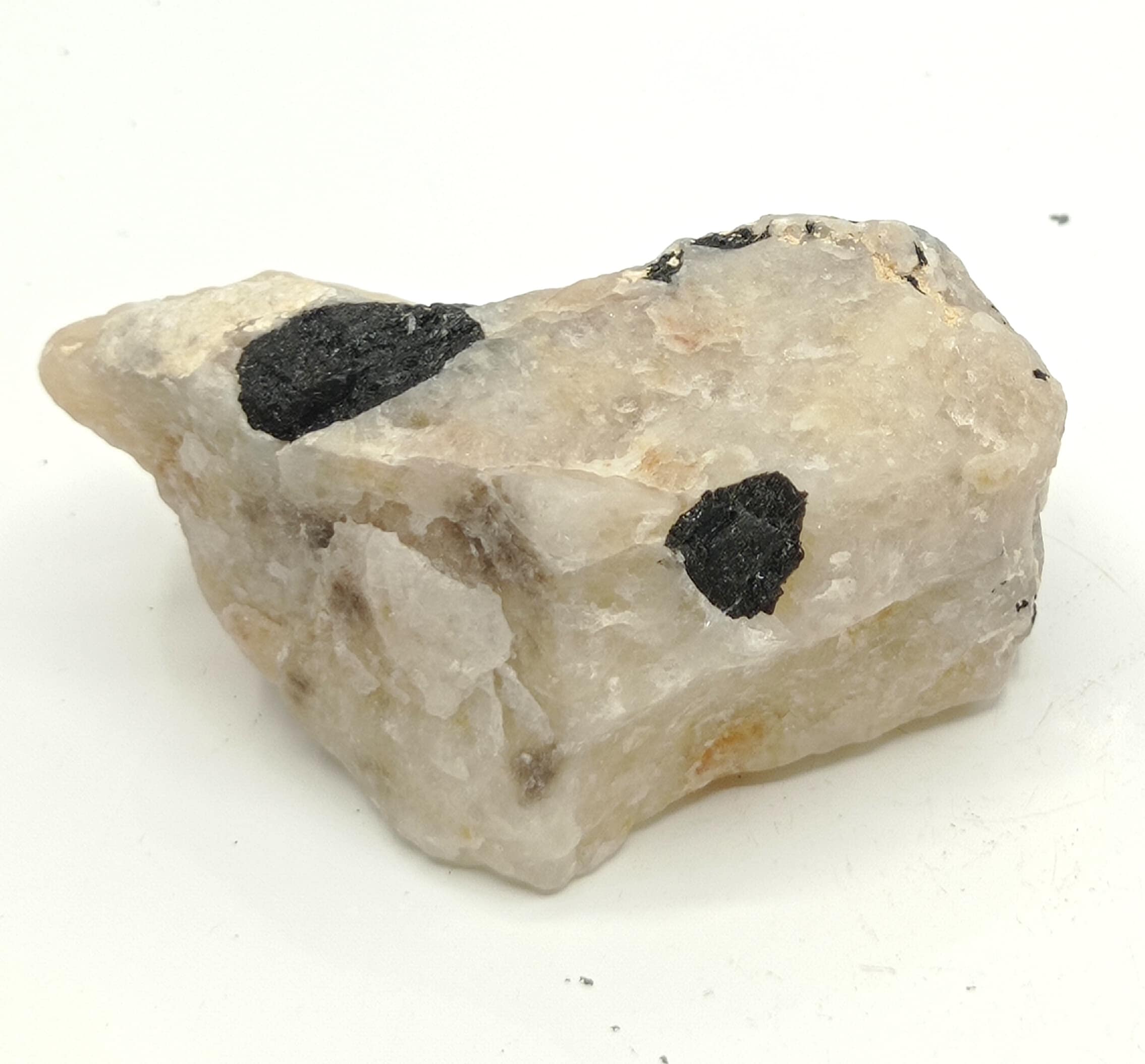 Quartz et Tourmaline, Beauchaud, Saint-Pierre-la-Bourlhonne, Puy-de-Dôme.