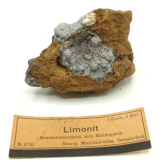 Calcite dans Limonite, Georgmarienhütte, Osnabrück, Allemagne.