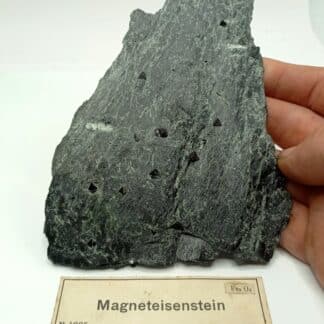 Magneteisenstein (Magnétite), Zermatt, Suisse.