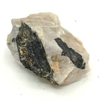 Tourmaline, Beauchaud, Forez, Puy-de-Dôme, Auvergne.