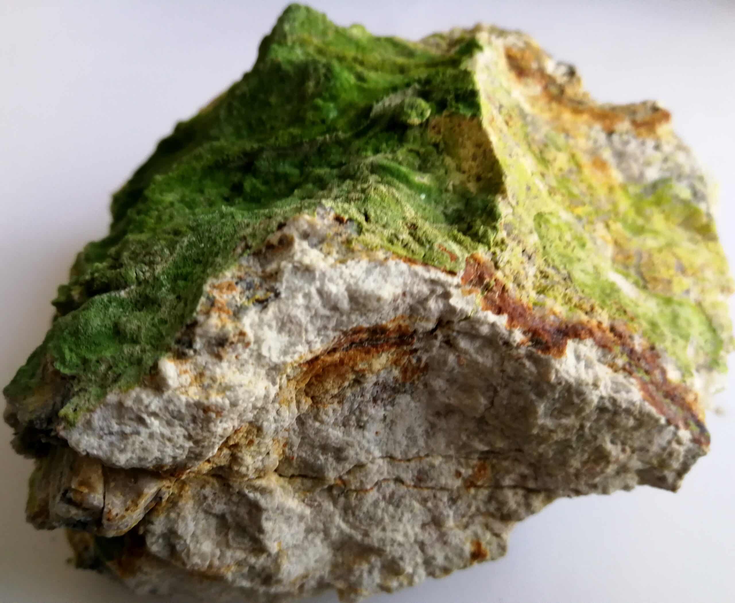 Pyromorphite, Nant, Millau, Aveyron.