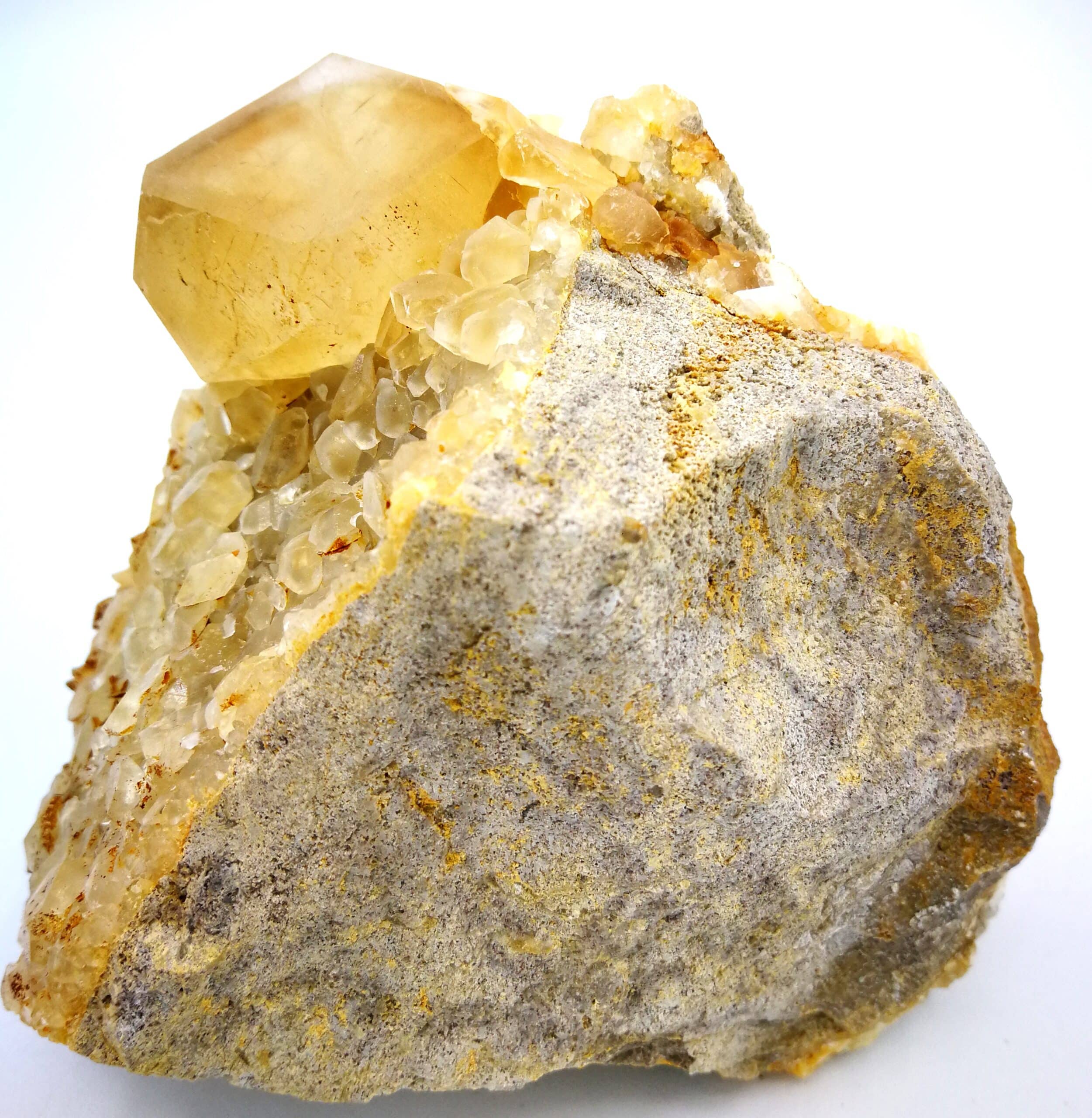 Calcite, carrière de Landelies, Belgique.