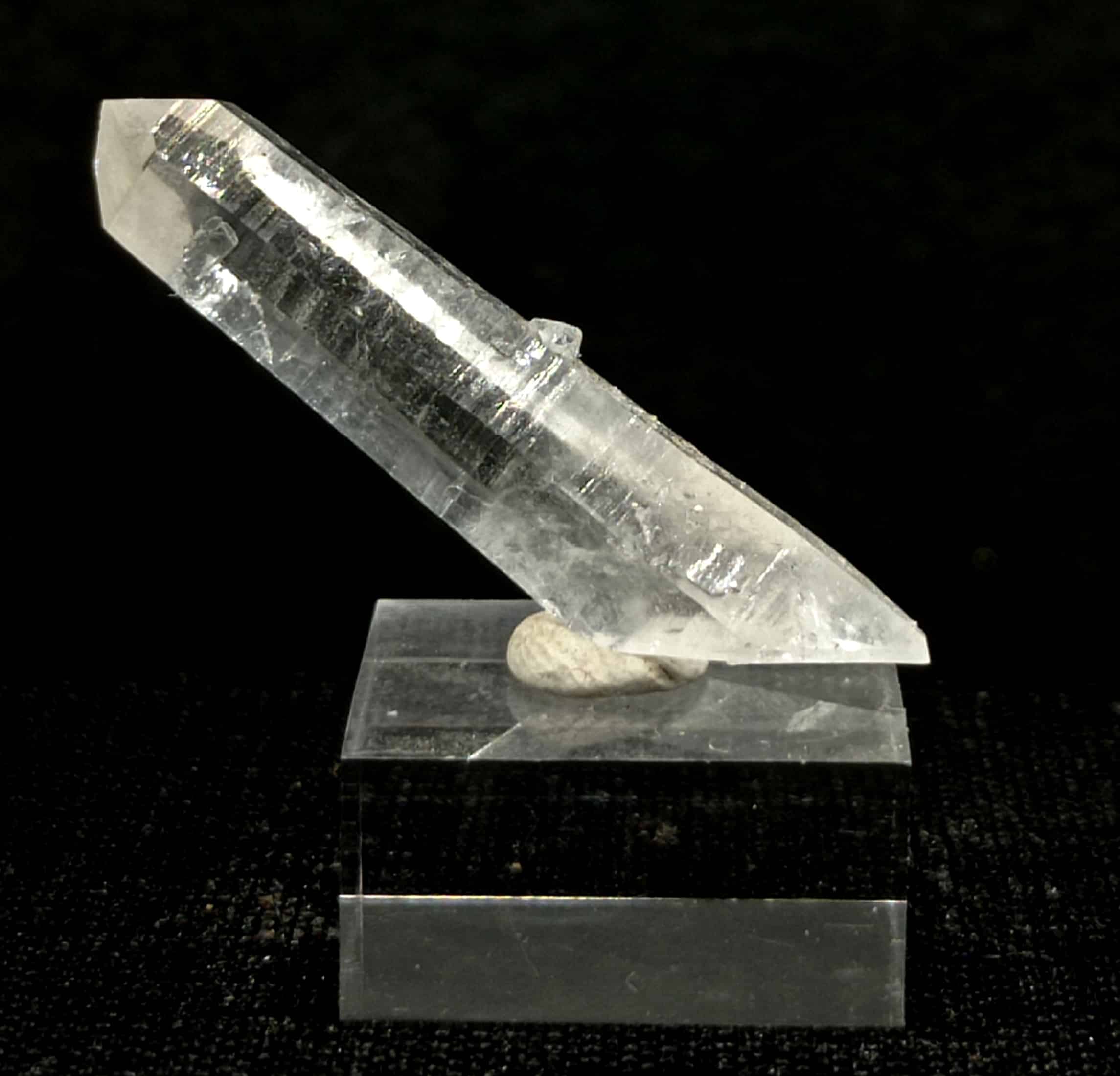 Quartz biterminé, La Mine à Giraud, La Gardette, Oisans, Isère.