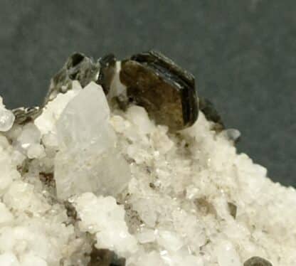 Adulaire et Muscovite, Val Tremola, Saint Gothard, Suisse.