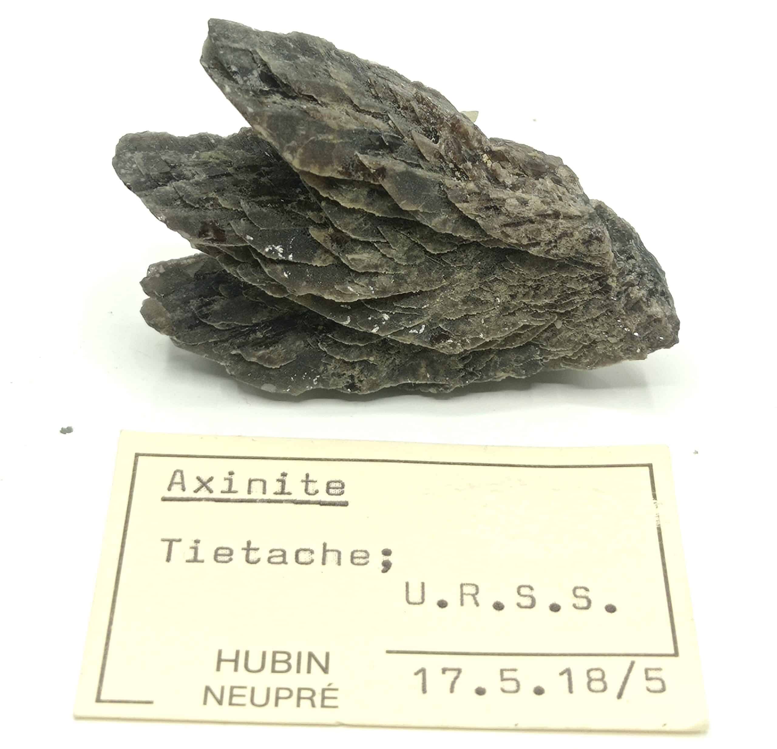 Axinite, Tietache, Oural, Russie.