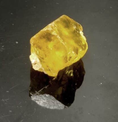 Fluorite (Fluorine) jaune, Puy-Saint-Gulmier, Puy-de-Dôme, Auvergne.