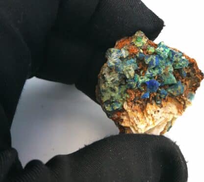 Tétraédrite, azurite, Malachite sur baryte, Le Loiras, Hérault.