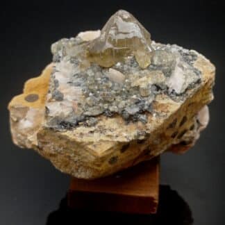 Cérusite sur Baryte, Touissit, Maroc.