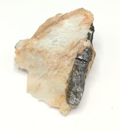 Wolframite sur Quartz, Mine de Montbelleux, Luitré, Ille-et-Vilaine, Bretagne.