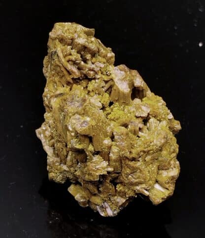 Pyromorphite, Mine des Farges, Ussel, Corrèze.