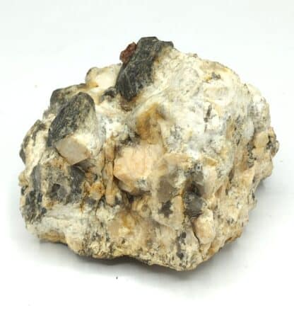 Grenat sur Quartz, Pont de la Gartempe, Bessines-sur-Gartempe, Haute-Vienne.