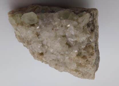 Heulandite et Fluorite, glacier du Rhône, Valais, Suisse.