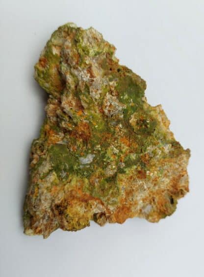 Pyromorphite et Crocoïte, filon du Cantonnier, Nontron, Dordogne.