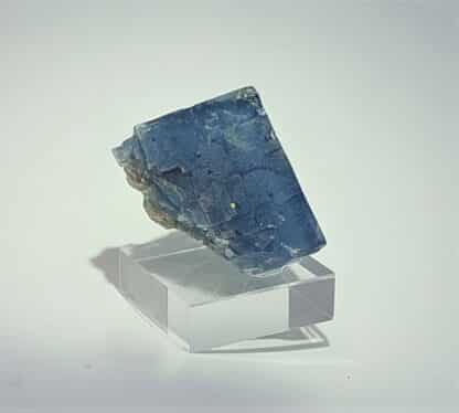 Fluorine bleue, mine de Padiès, Tarn, France.