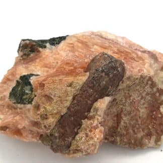 Apatite, pyroxène, calcite, Renfrew County, Ontario.