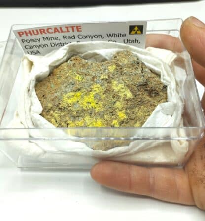 Phurcalite, Mine Posey, Red Canyon, Utah, USA.