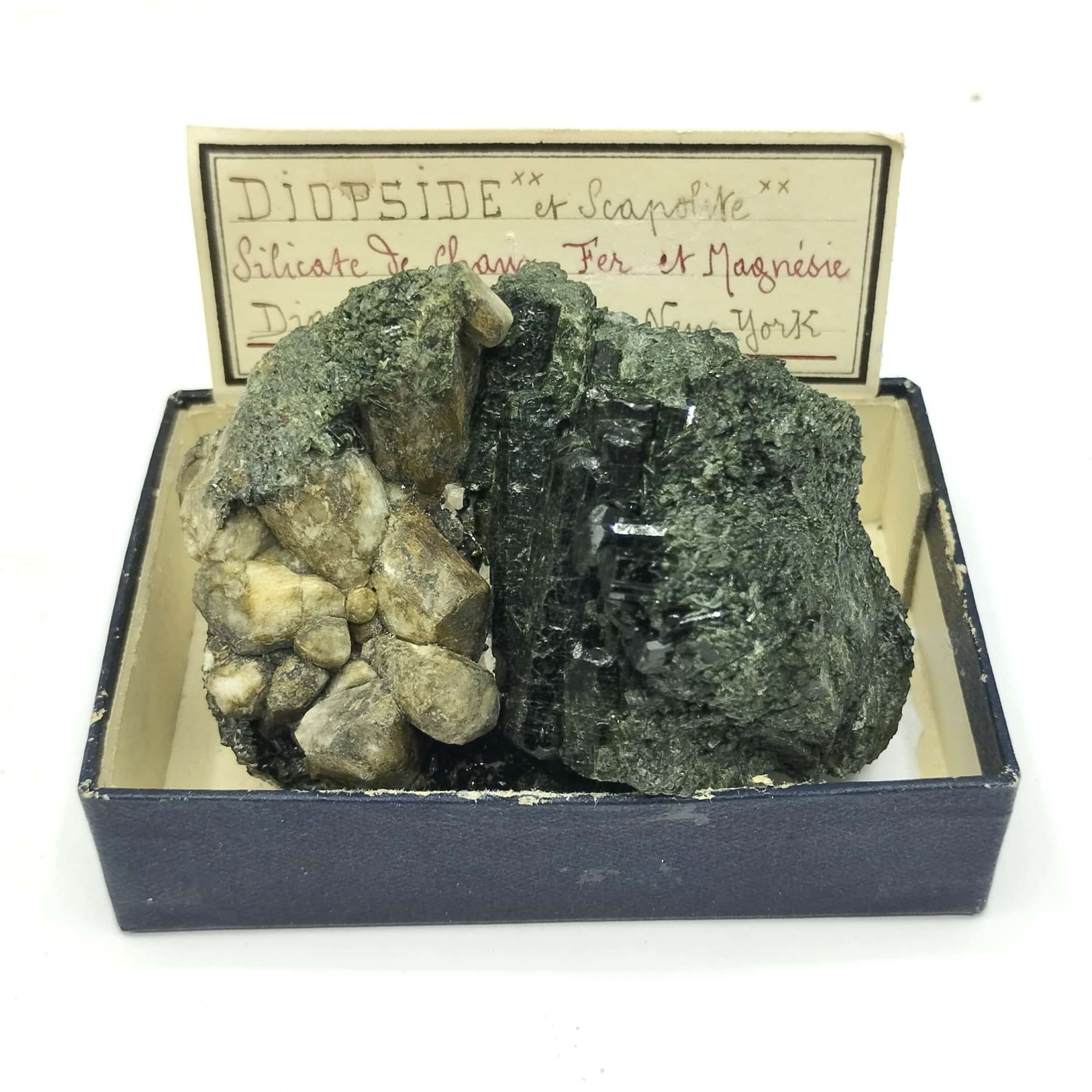 Diopside et Scapolite, Diana, Lewis, New-York, États-Unis (USA).