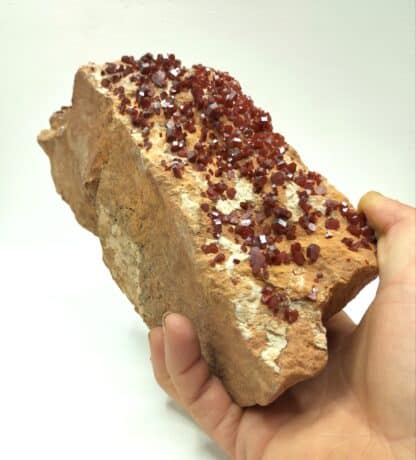 Vanadinite, Mibladen, Maroc.