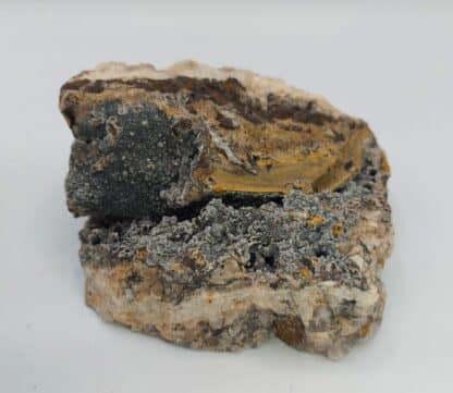 Goethite et Calcédoine, Filon de Voltennes, La Petite Verrière, Saône-et-Loire.