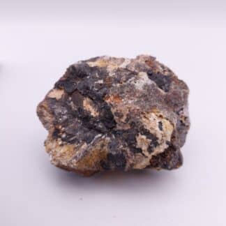 Bismuth natif, Zavaritskite et Russellite, Beauvoir, Échassières, Allier.