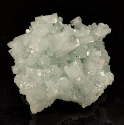 Apophyllite sur Prehnite, Poona, Inde.