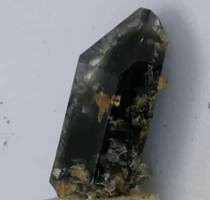 Quartz fantôme, rutile,Trou de la Fée, Les Deux Alpes, Isère.