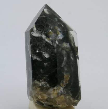 Quartz fantôme, rutile,Trou de la Fée, Les Deux Alpes, Isère.