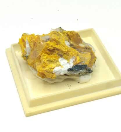 Orpiment, Luceram, Alpes-Maritimes.