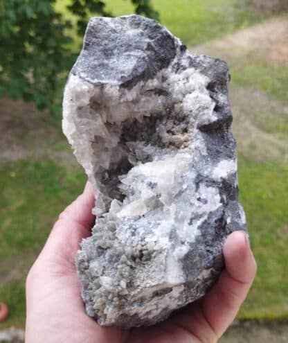 Dolomite et Calcite, Glageon, Nord.