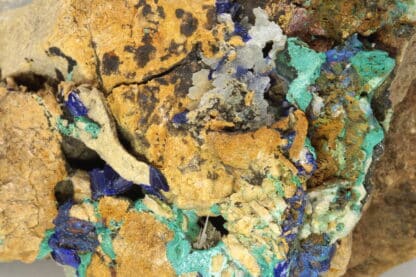 Azurite, malachite, cerusite, smithsonite, Cabrières, Hérault.