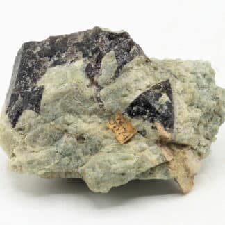 Apatite, Mas-Barbu, Bessines-sur-Gartempe, Haute-Vienne. 