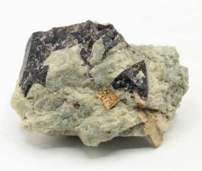 Apatite, Mas-Barbu, Bessines-sur-Gartempe, Haute-Vienne. 