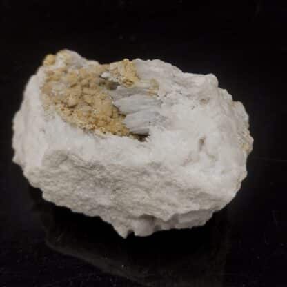 Baryte et Quartz, Tunnel des Chavants, Les Houches, Haute-Savoie.