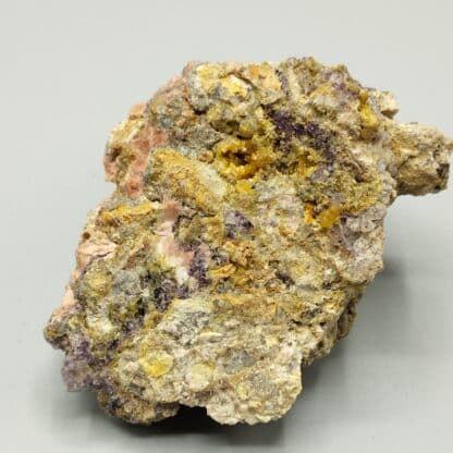 Fluorite et Pyromorphite, La Verrière, Les Ardillats, Rhône.