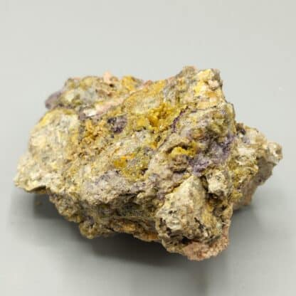 Fluorite et Pyromorphite, La Verrière, Les Ardillats, Rhône.