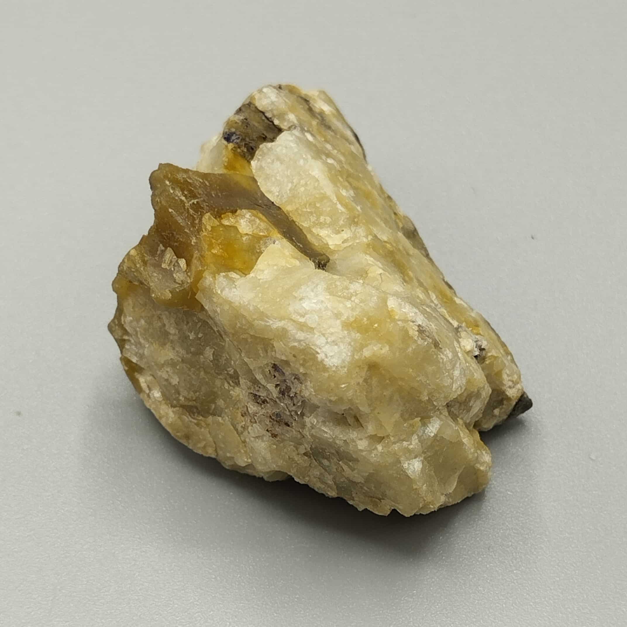 Topaze et Gilbertite, Montbelleux, Ille-et-Vilaine, Bretagne.