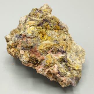 Fluorite et Pyromorphite, La Verrière, Les Ardillats, Rhône.