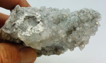 Apophyllite, Quartz, Adulaire et Actinolite, Rotlaui, Guttannen, Vallée de Hasli, Suisse.