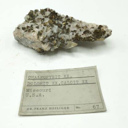 Chalcopyrite, Dolomite et Calcite, Missouri, USA (États-Unis).