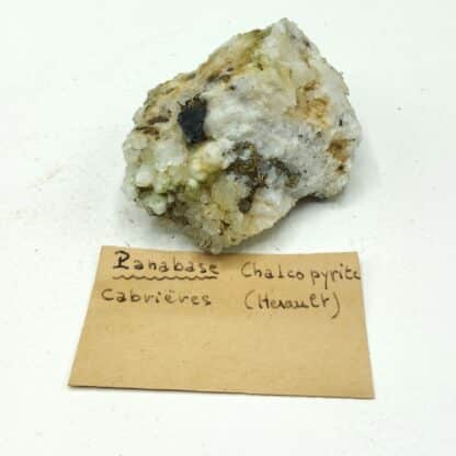 Tétraédrite (Panabase) et Chalcopyrite, Cabrières, Hérault.