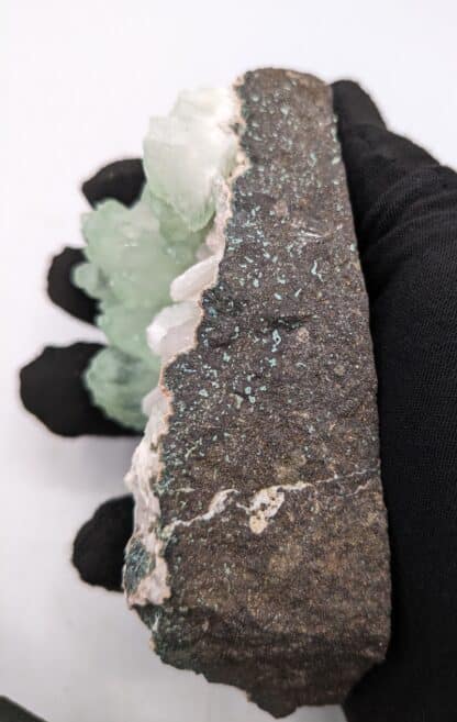 Apophyllite et Stilbite, Pune, Maharashtra, Inde.